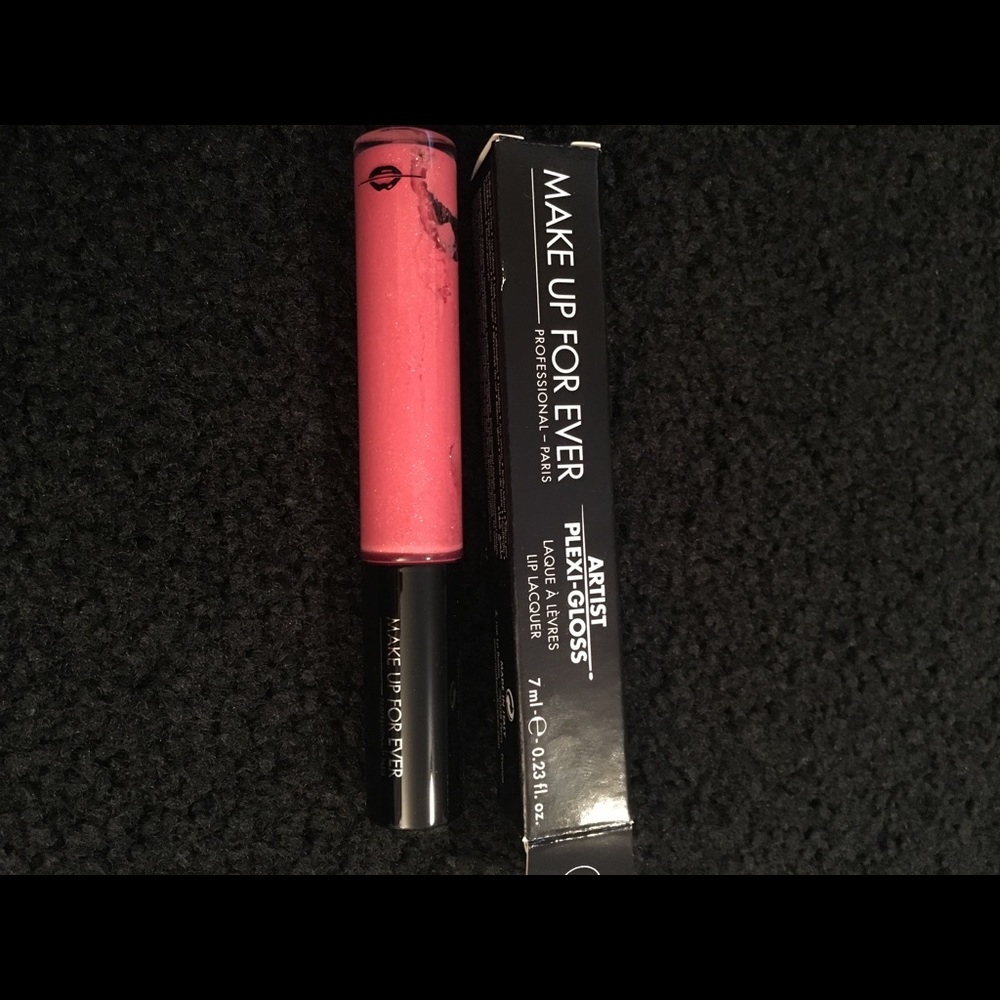 Make up forever lipgloss